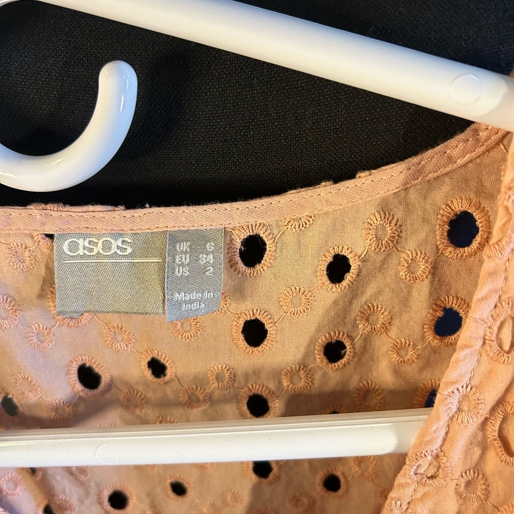 ASOS Peach Eyelet Babydoll Top | Flutter Sleeve Boho | Size 2 - Picture 4 of 4